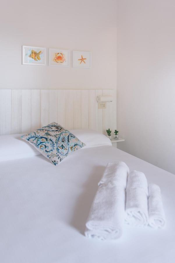 Mami Sabaudia Hotel Eksteriør bilde