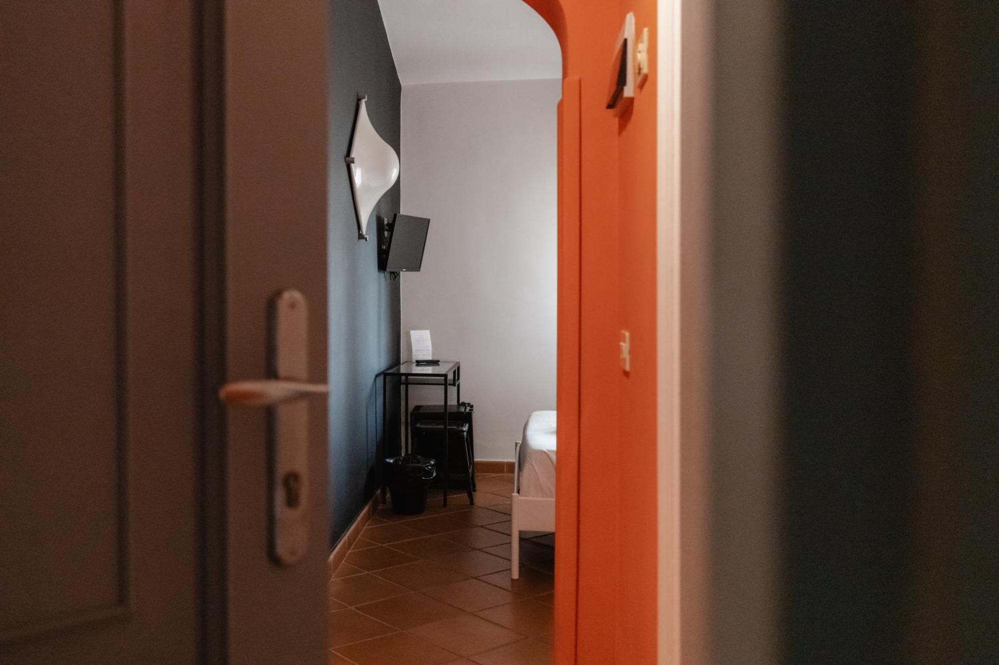 Mami Sabaudia Hotel Eksteriør bilde