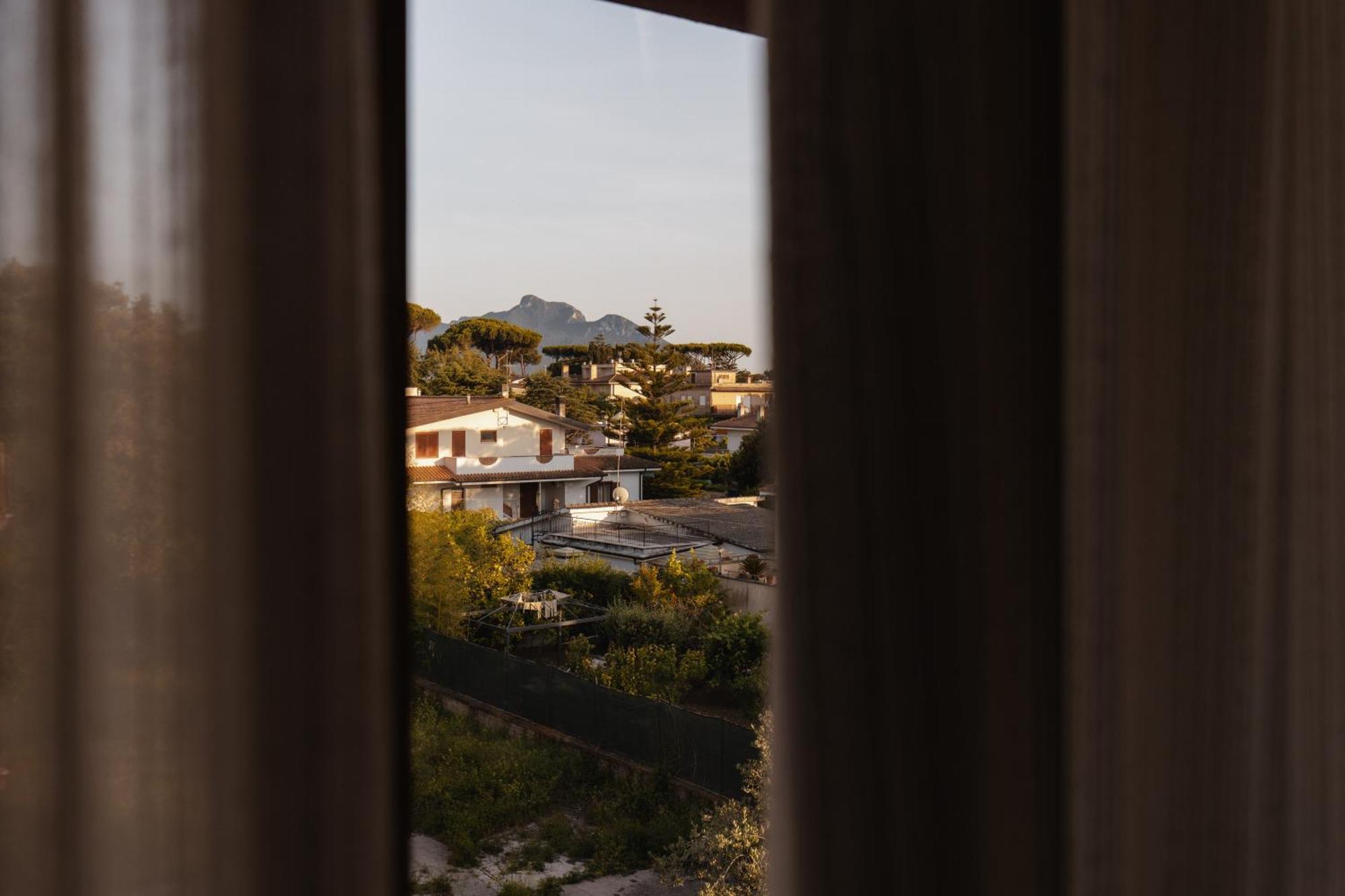 Mami Sabaudia Hotel Eksteriør bilde