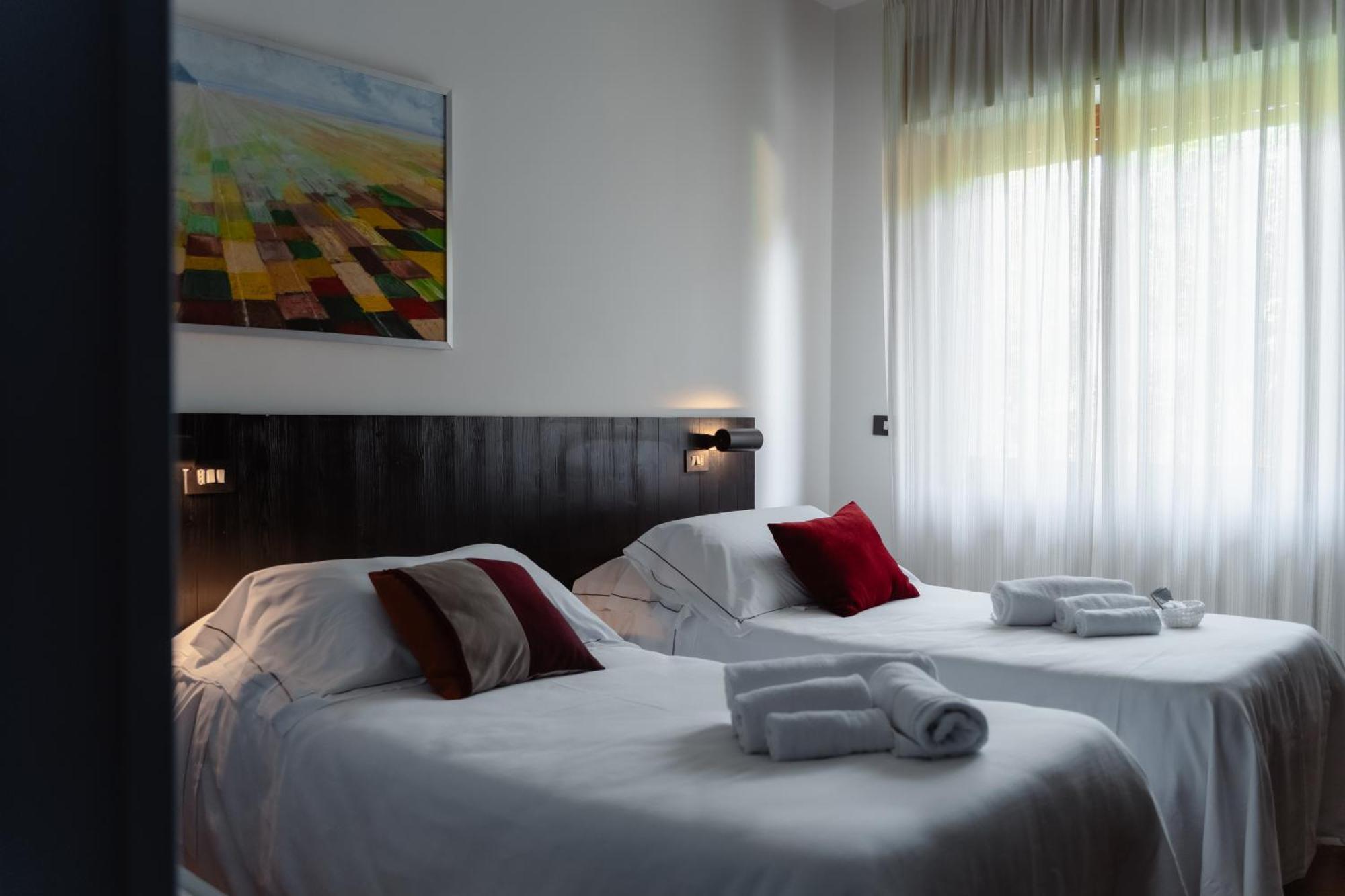 Mami Sabaudia Hotel Eksteriør bilde